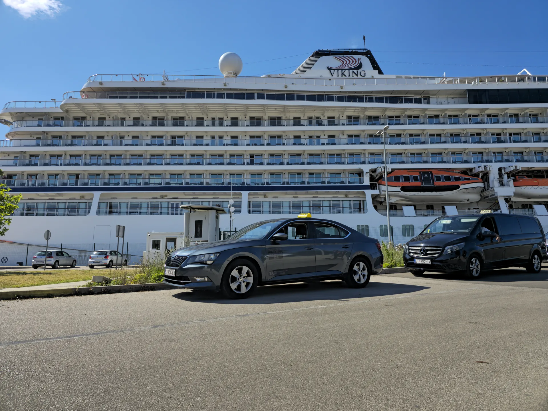 Taxi Antonio at the cruise port beside a Viking cruise ship, ready for a Krka day trip pickup from Split