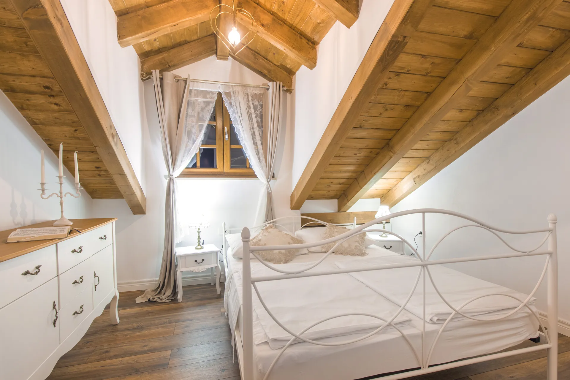 Comfortable bedroom in a holiday villa near Šibenik served by TAXI Antonio guest transfers